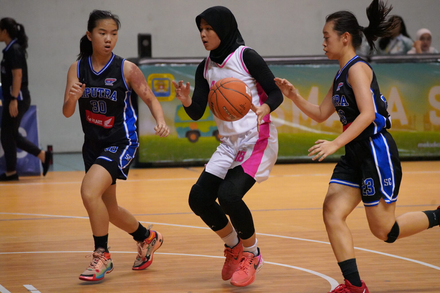 Bocil viral baju biru